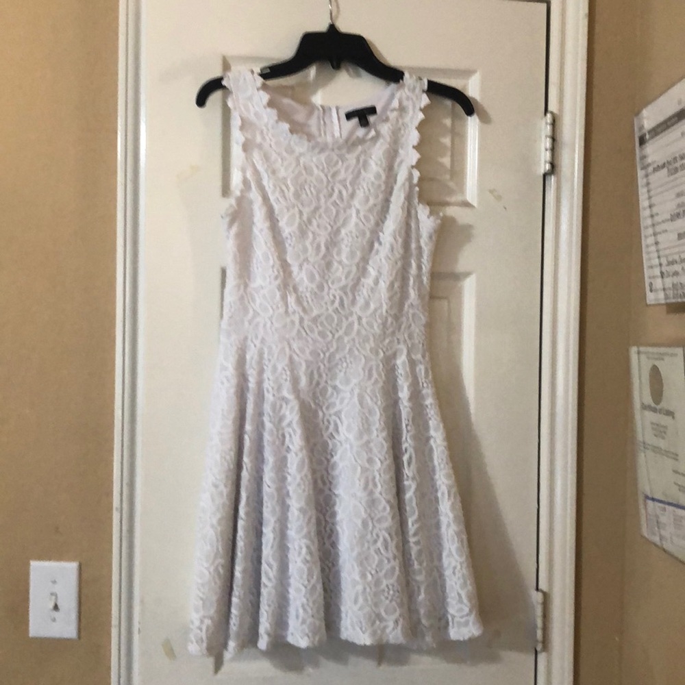 White sleeveless dress